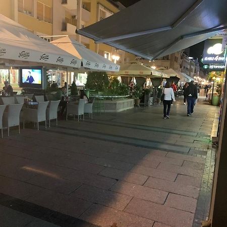 Palas Central Ni Buitenkant foto